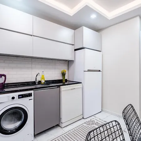 Cozy W Jacuzzi Balcony 5 Min To Taksim Appartamento
